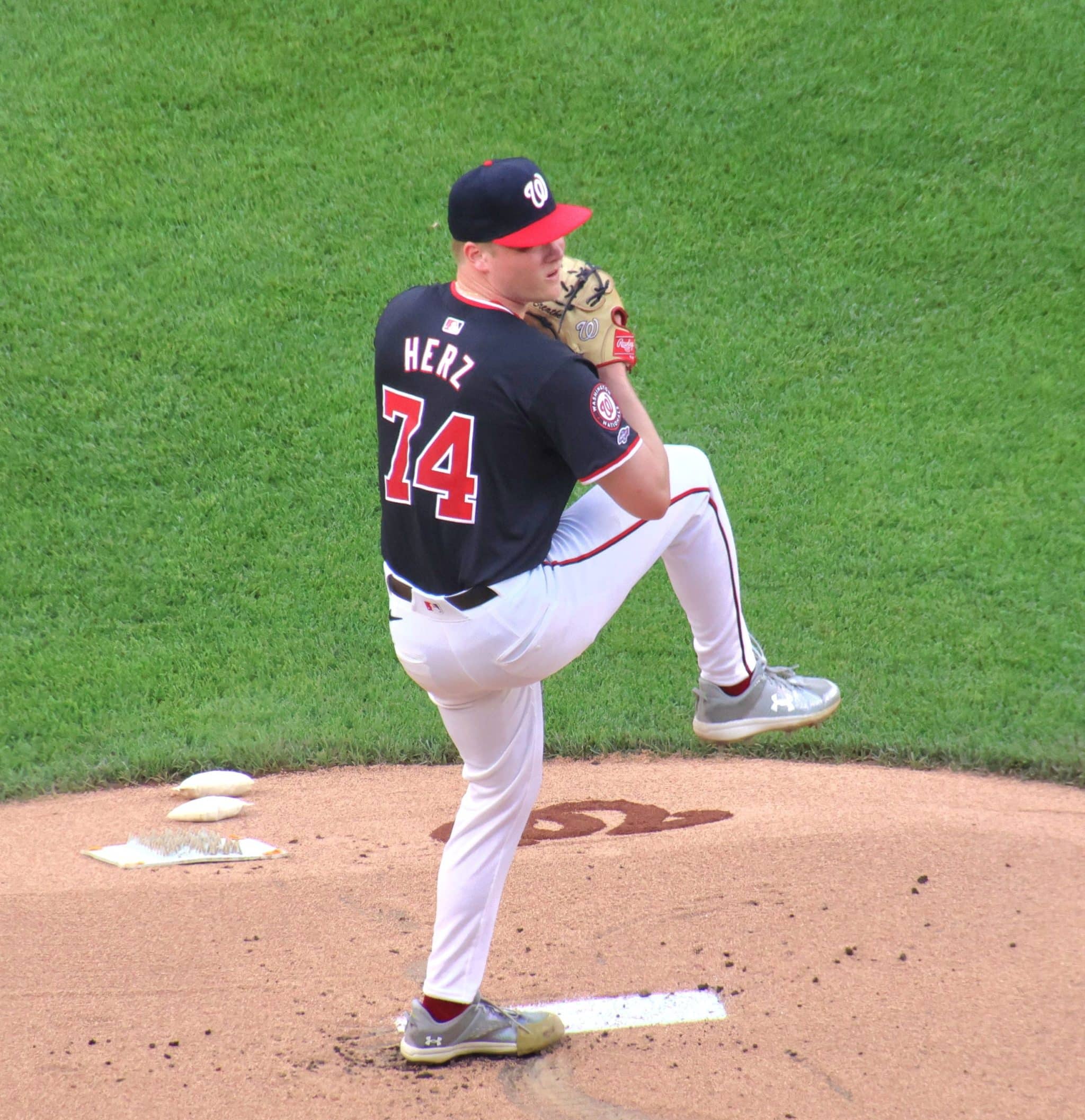 DJ Herz gets the start
